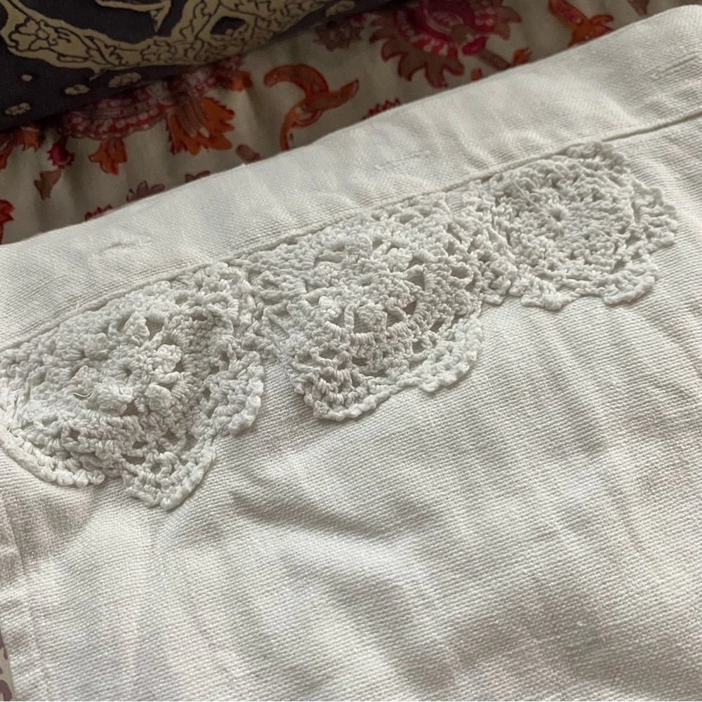 Matteo white linen & Lace Euro Sham White Lace Trim Pillowcase